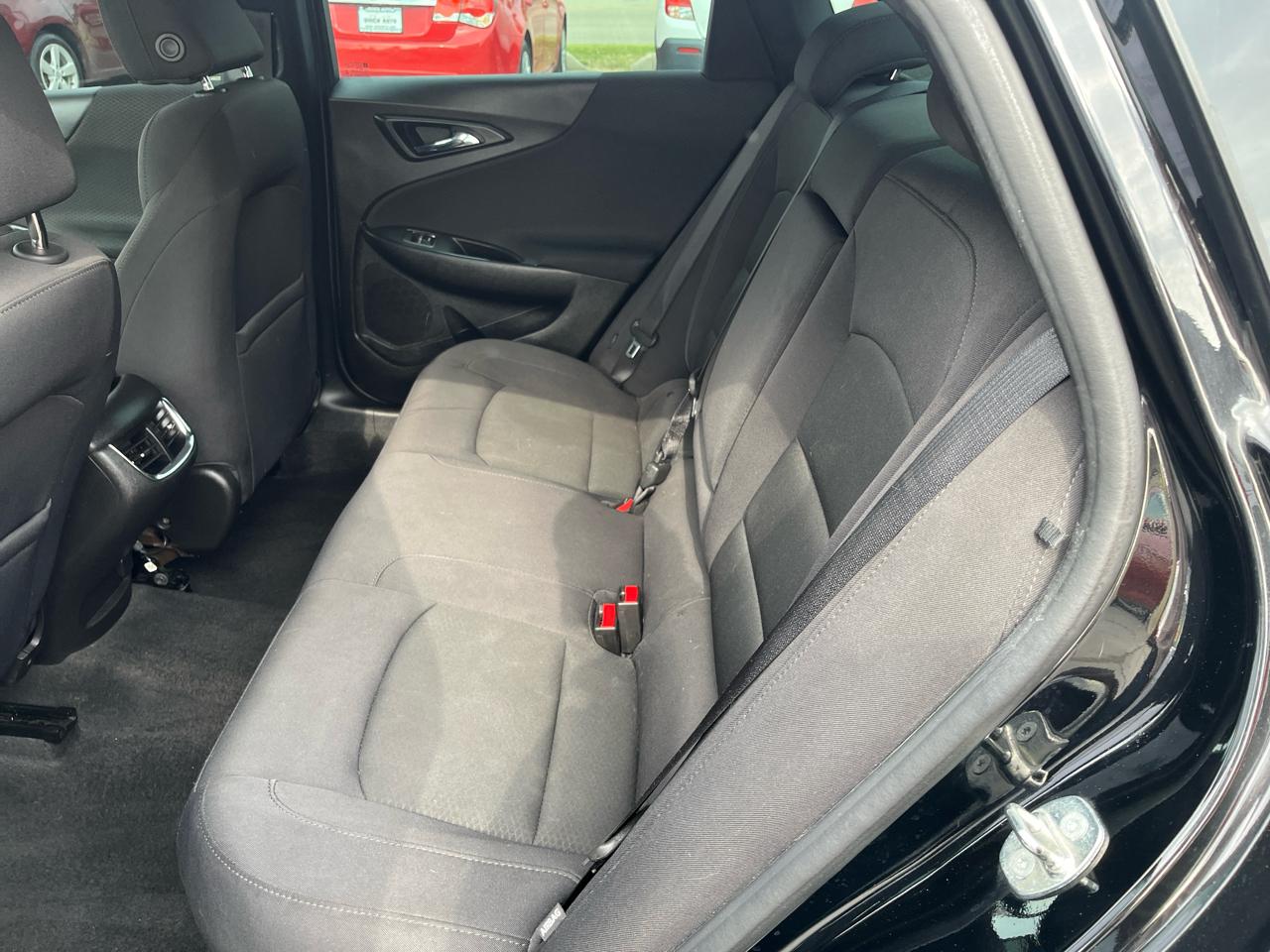 Chevrolet Malibu 4dr Sdn LT w/1LT 2017