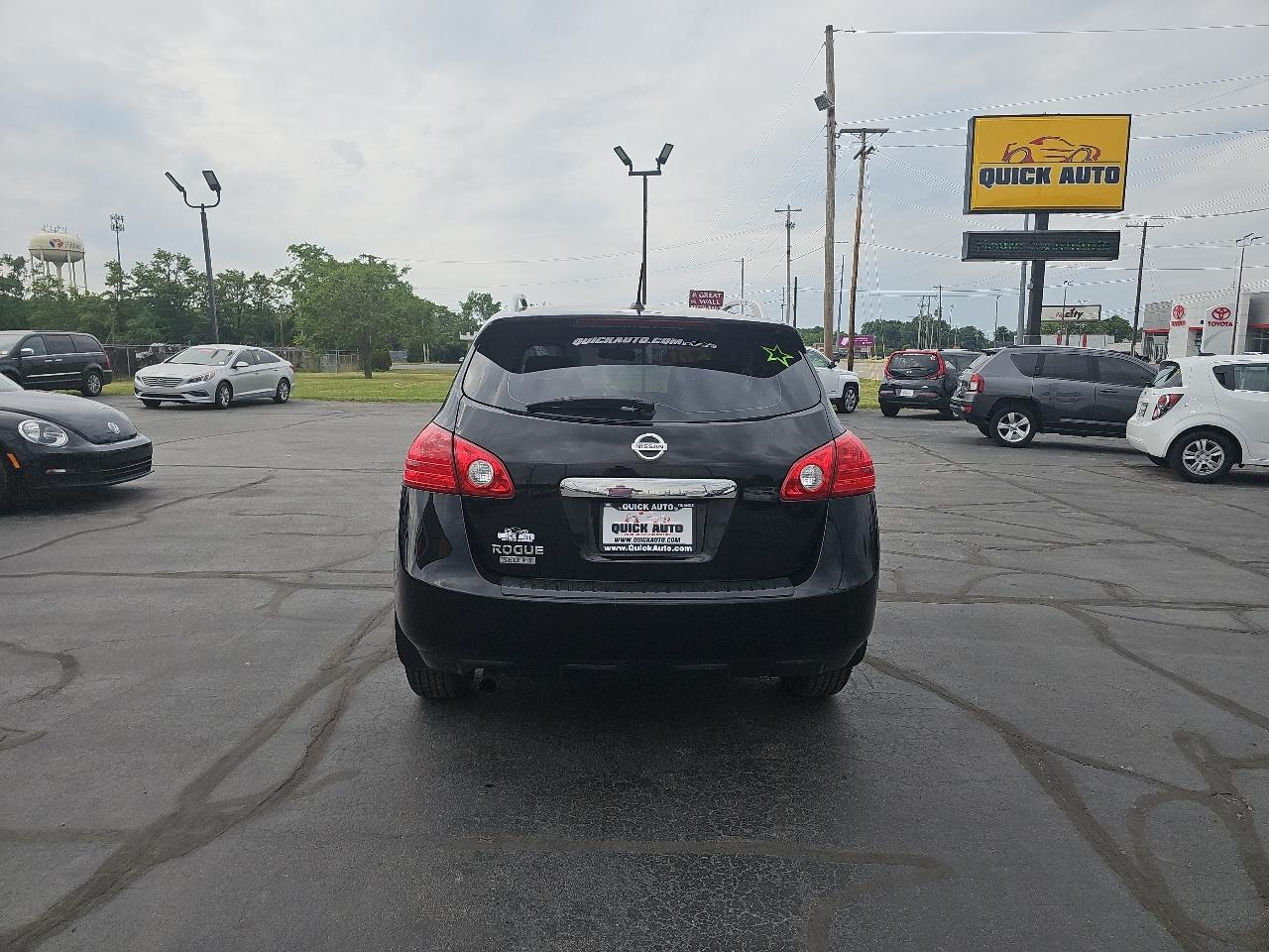 Nissan Rogue Select FWD 4dr S 2014