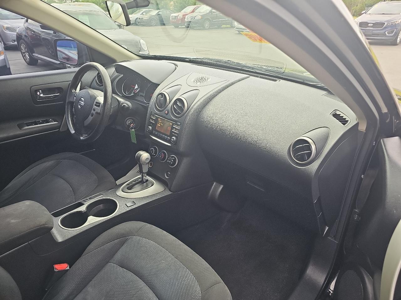 Nissan Rogue Select FWD 4dr S 2014