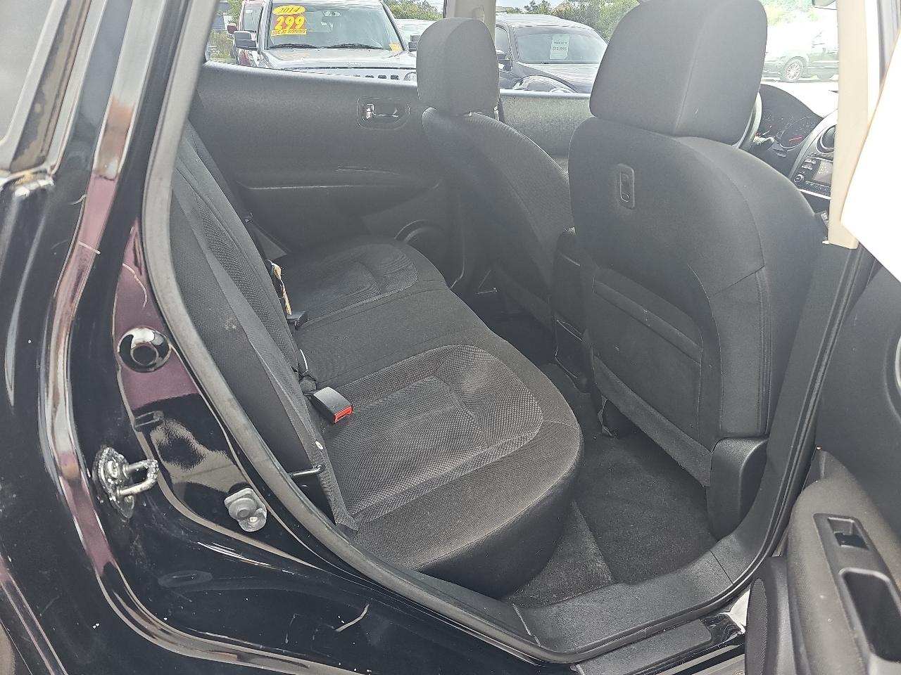 Nissan Rogue Select FWD 4dr S 2014