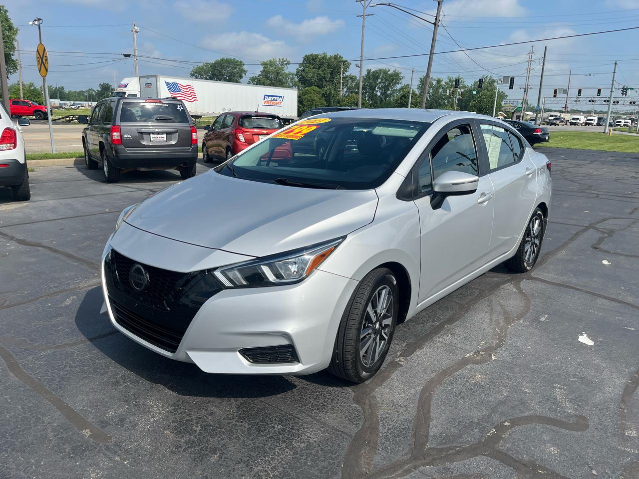 Nissan Versa SV CVT 2021