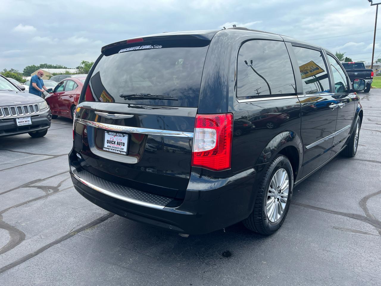 Chrysler Town & Country 4dr Wgn Touring-L 2015
