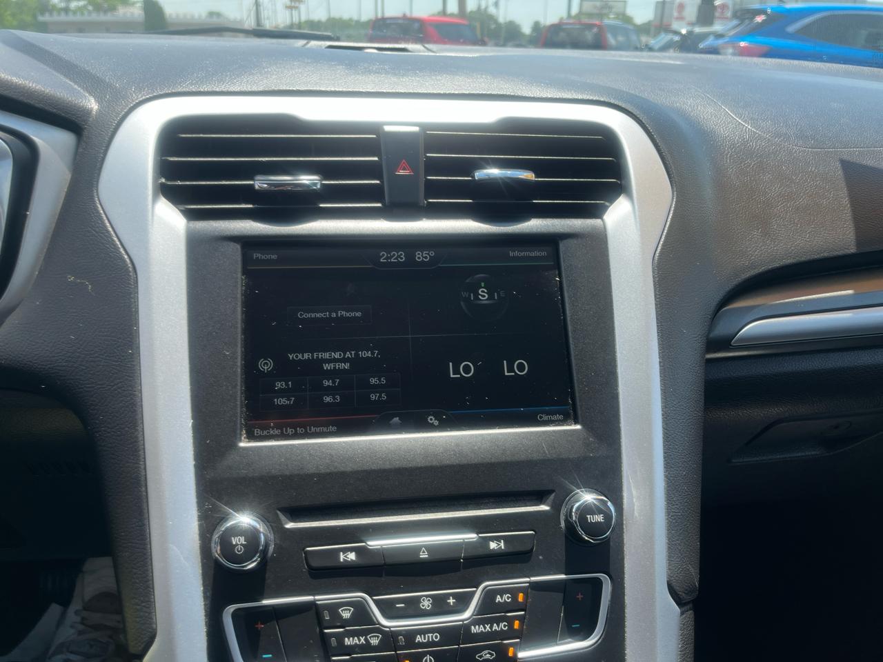 Ford Fusion 4dr Sdn SE FWD 2016