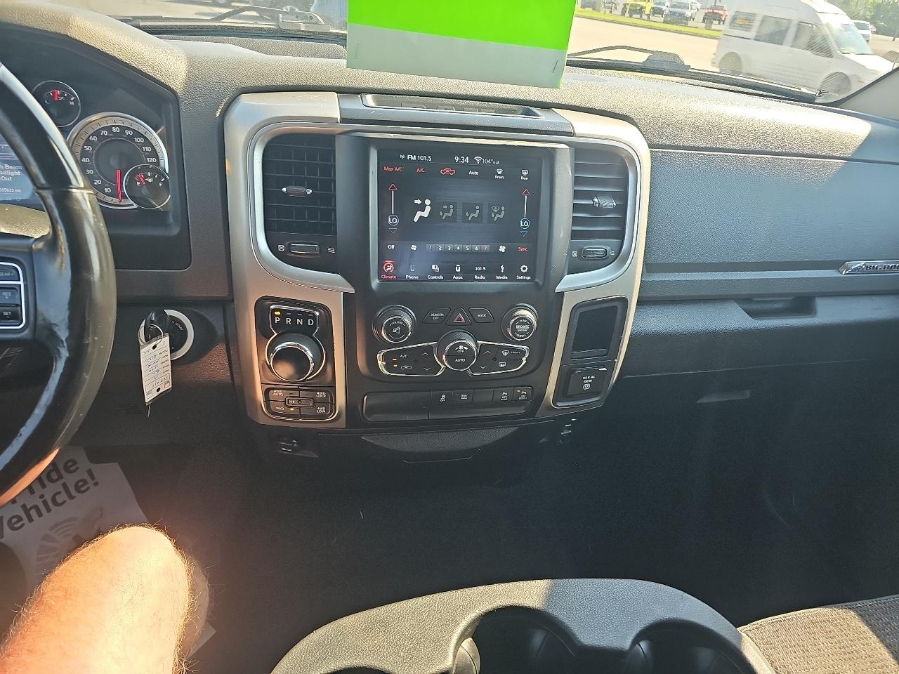 RAM 1500 Classic Big Horn 4x4 Crew Cab 6'4" Box 2019