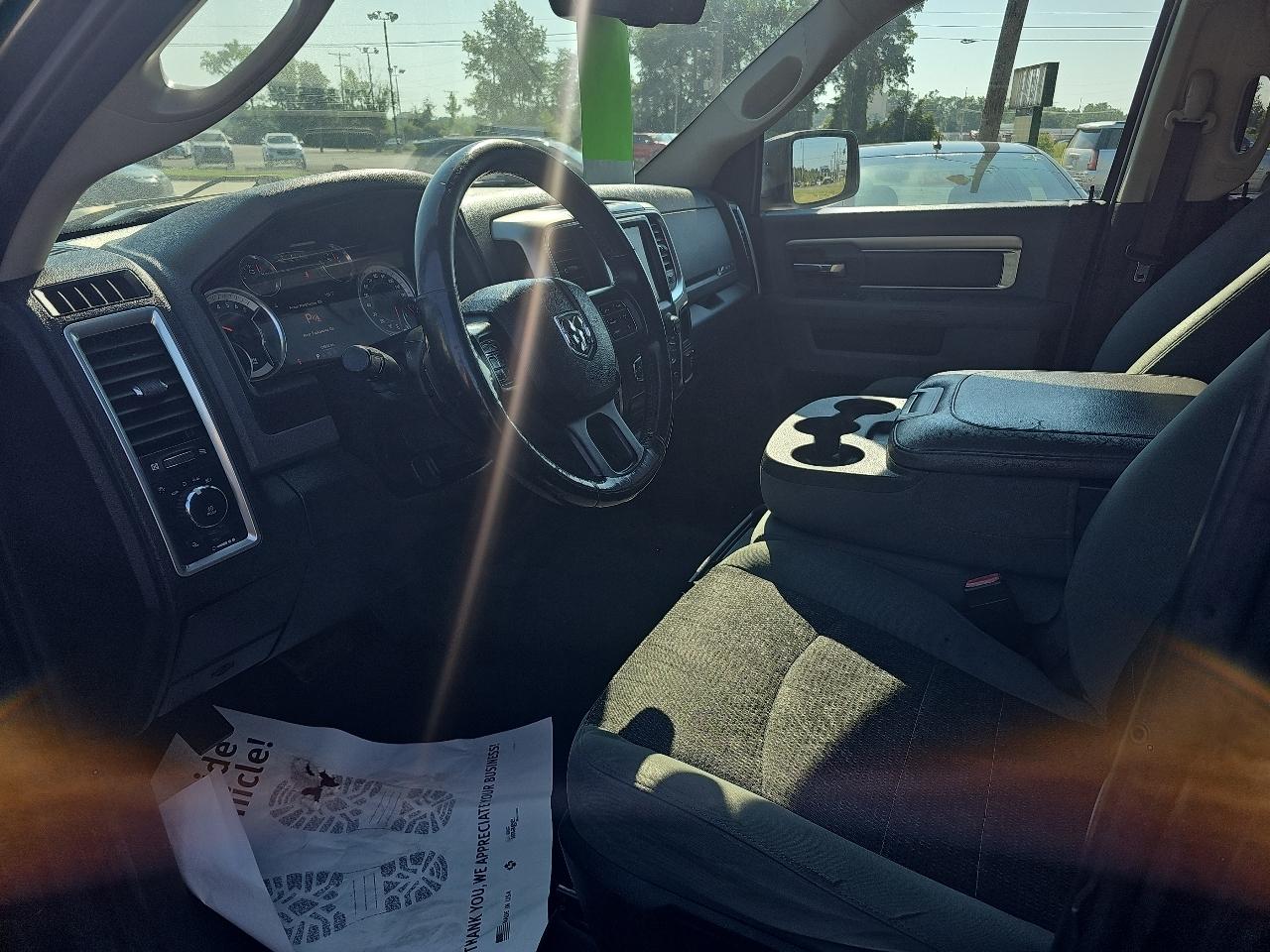 RAM 1500 Classic Big Horn 4x4 Crew Cab 6'4" Box 2019