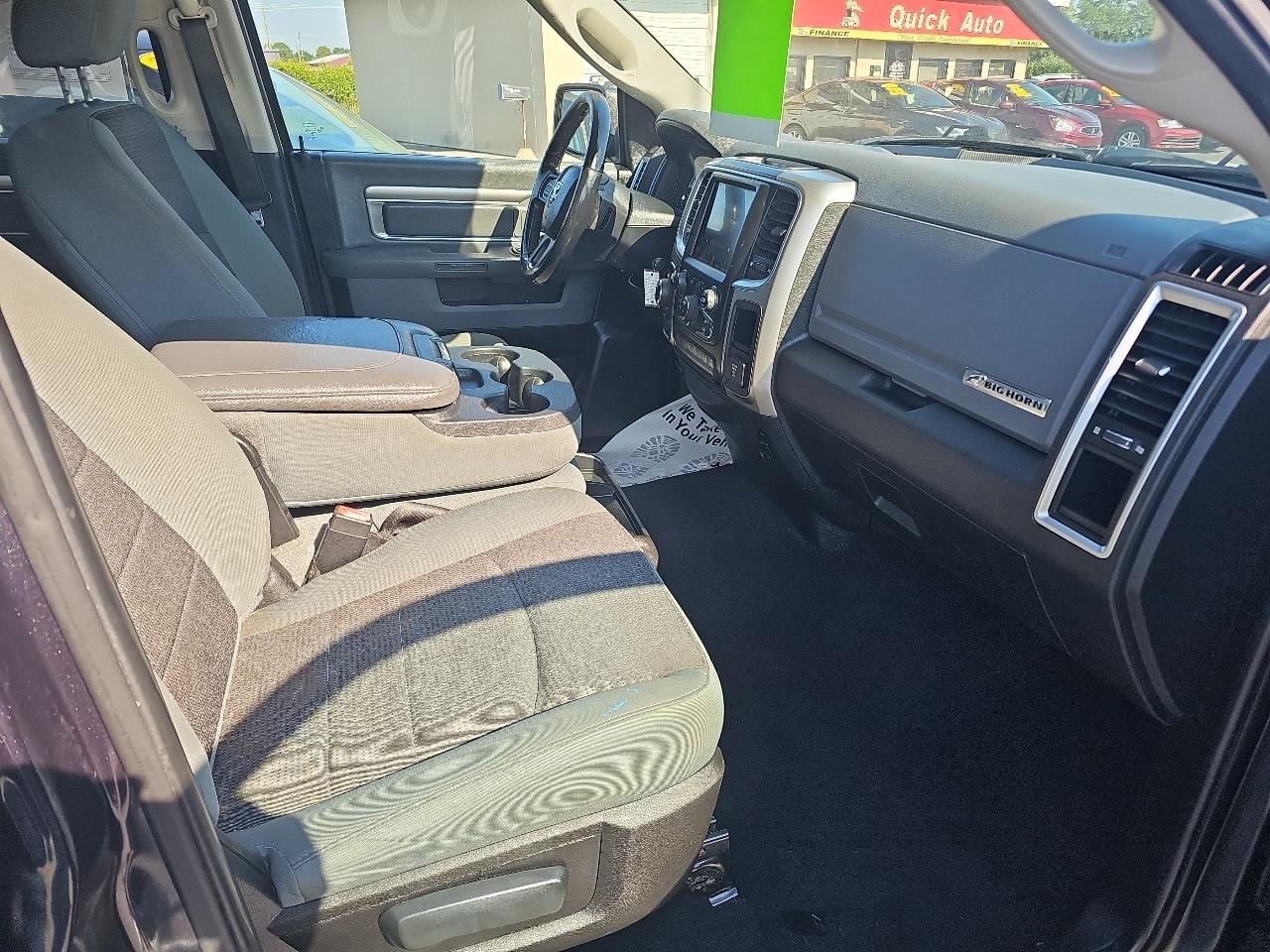 RAM 1500 Classic Big Horn 4x4 Crew Cab 6'4" Box 2019