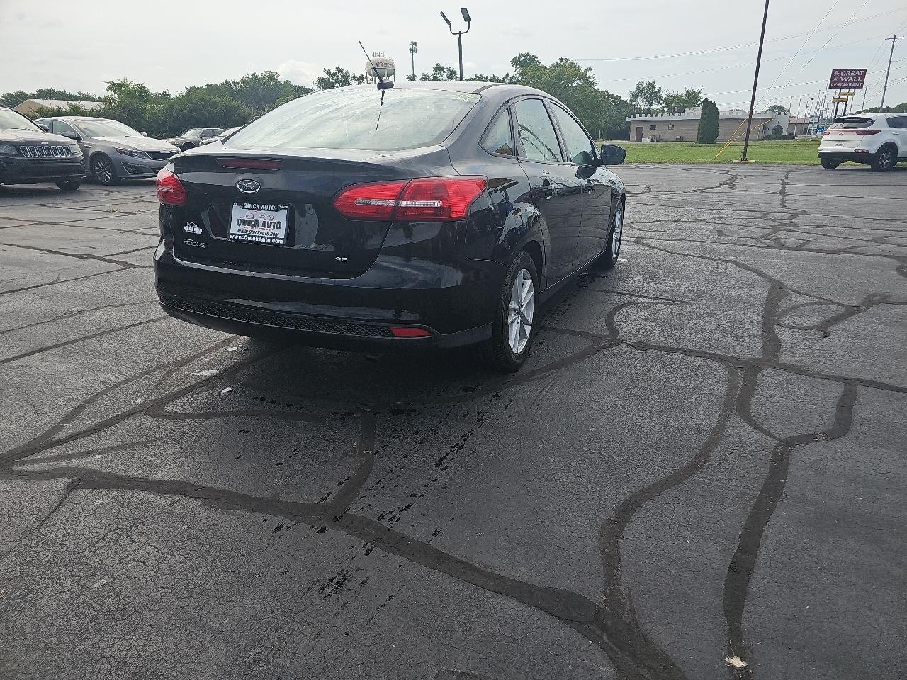 Ford Focus SE Sedan 2017