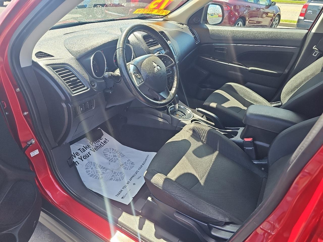 Mitsubishi Outlander Sport 2WD 4dr CVT 2.4 ES 2015