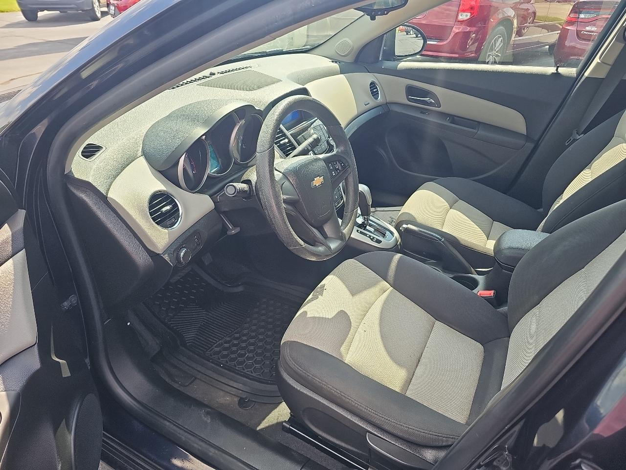 Chevrolet Cruze Limited 4dr Sdn Auto LS 2016