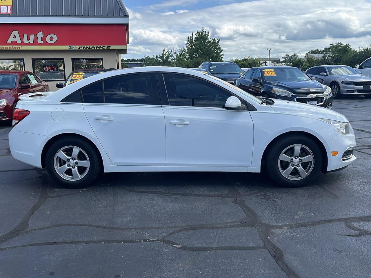 Chevrolet Cruze Limited 4dr Sdn Auto LT w/1LT 2016