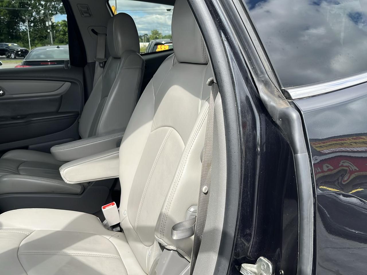 Chevrolet Traverse FWD 4dr LT w/2LT 2014