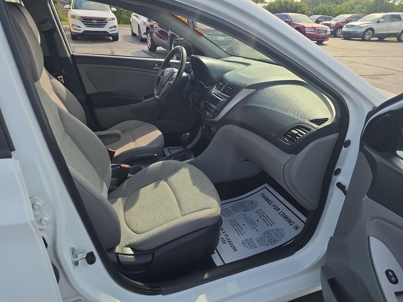 Hyundai Accent SE Hatchback Auto 2017