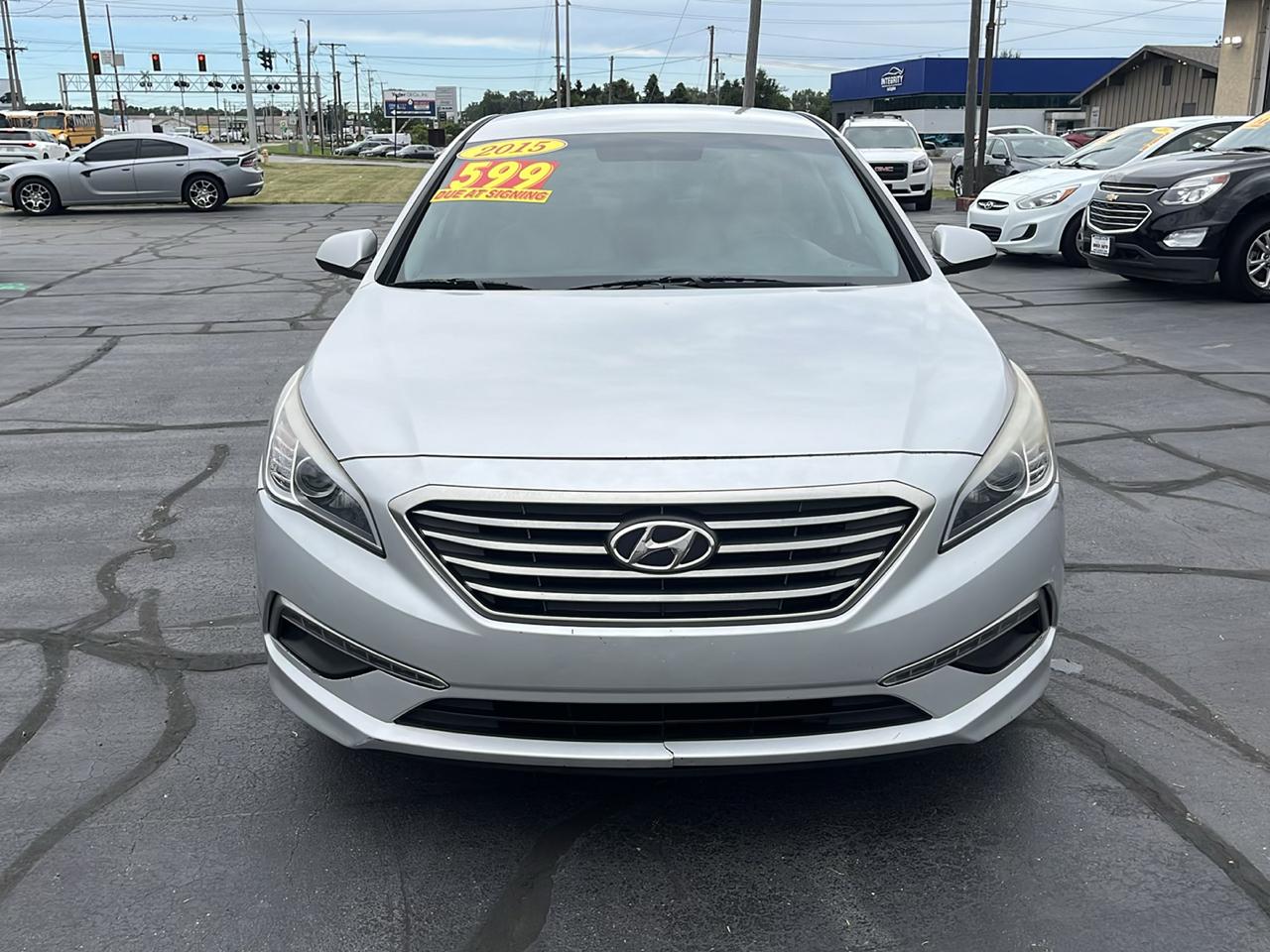 Hyundai Sonata 4dr Sdn 2.4L SE 2015