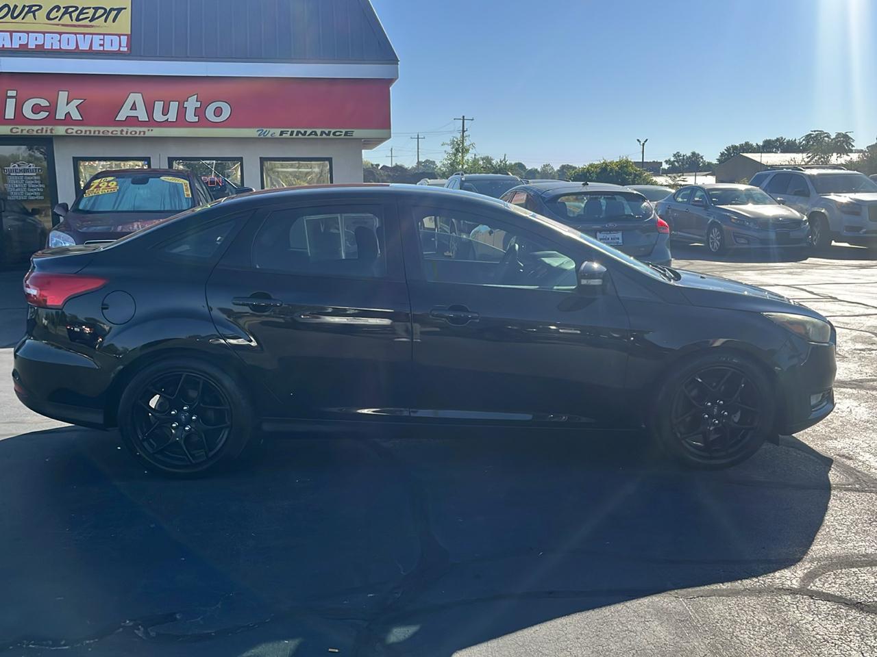 Ford Focus 4dr Sdn SE 2016