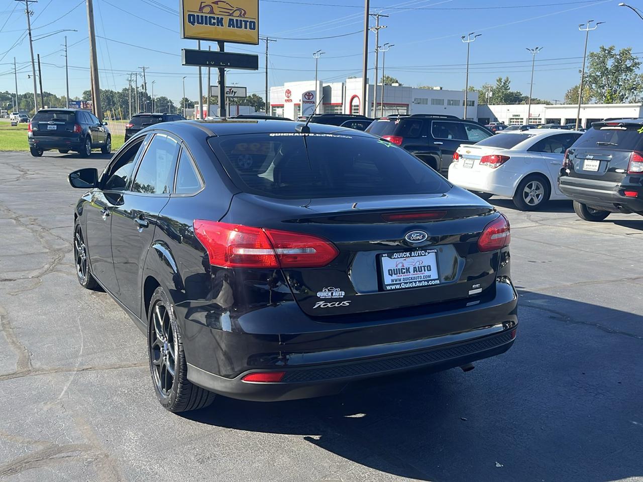 Ford Focus 4dr Sdn SE 2016