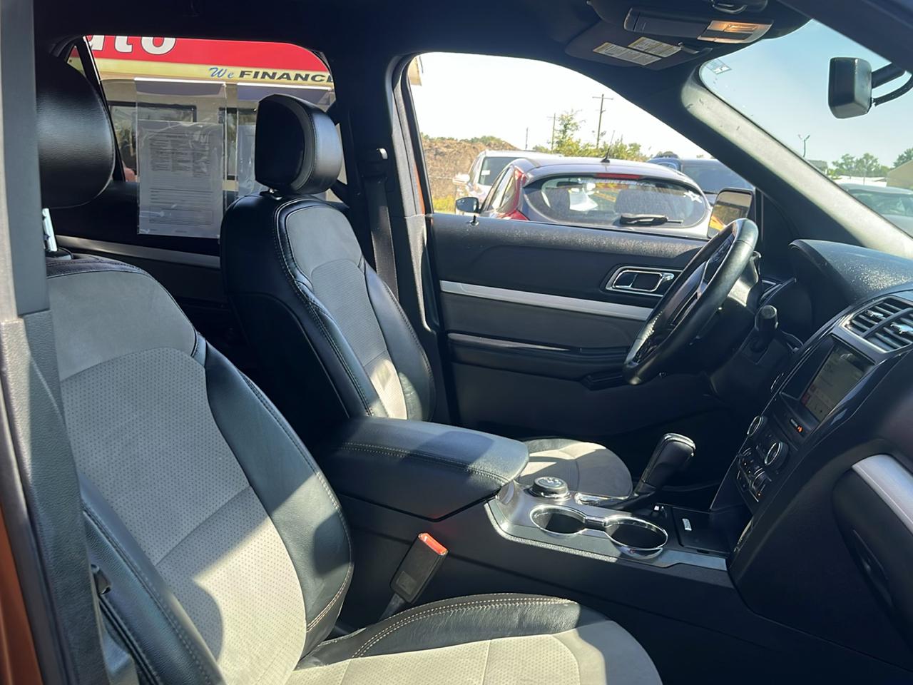 Ford Explorer XLT 4WD 2017