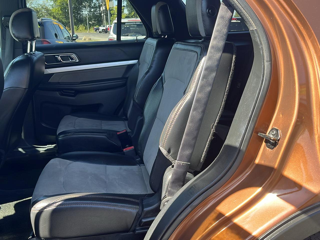 Ford Explorer XLT 4WD 2017