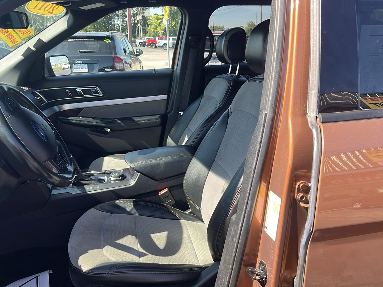 Ford Explorer XLT 4WD 2017