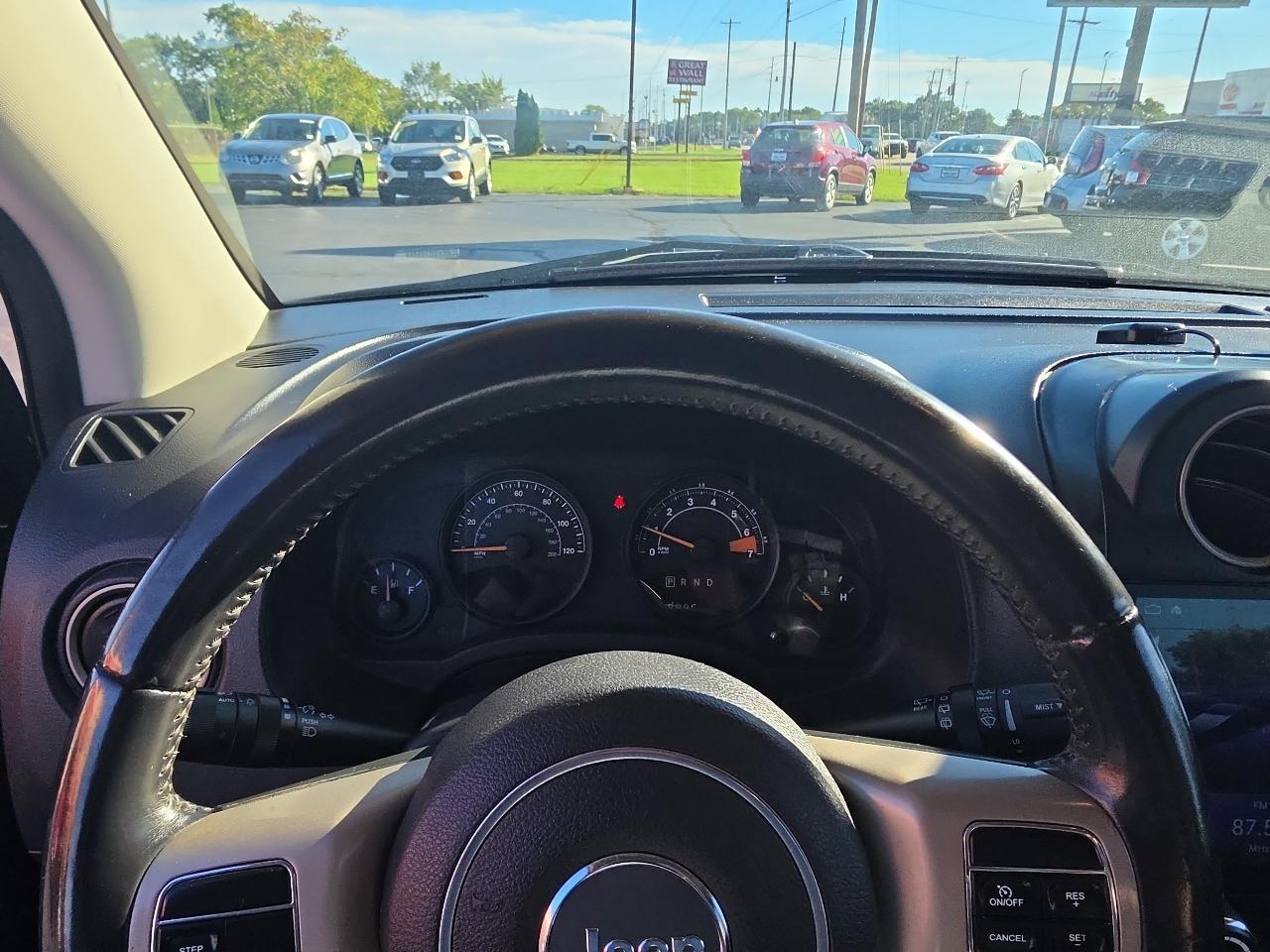 Jeep Compass FWD 4dr 75th Anniversary 2016