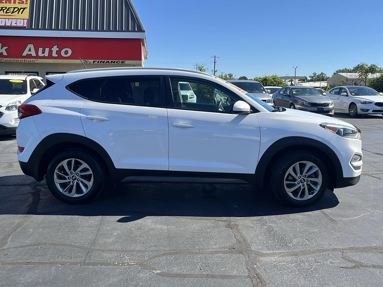 Hyundai Tucson FWD 4dr SE 2016