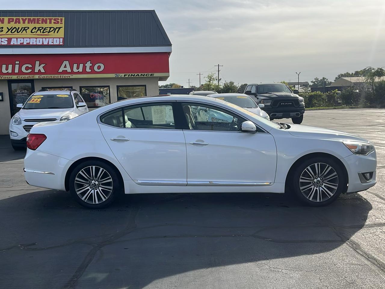 Kia Cadenza 4dr Sdn Premium 2014