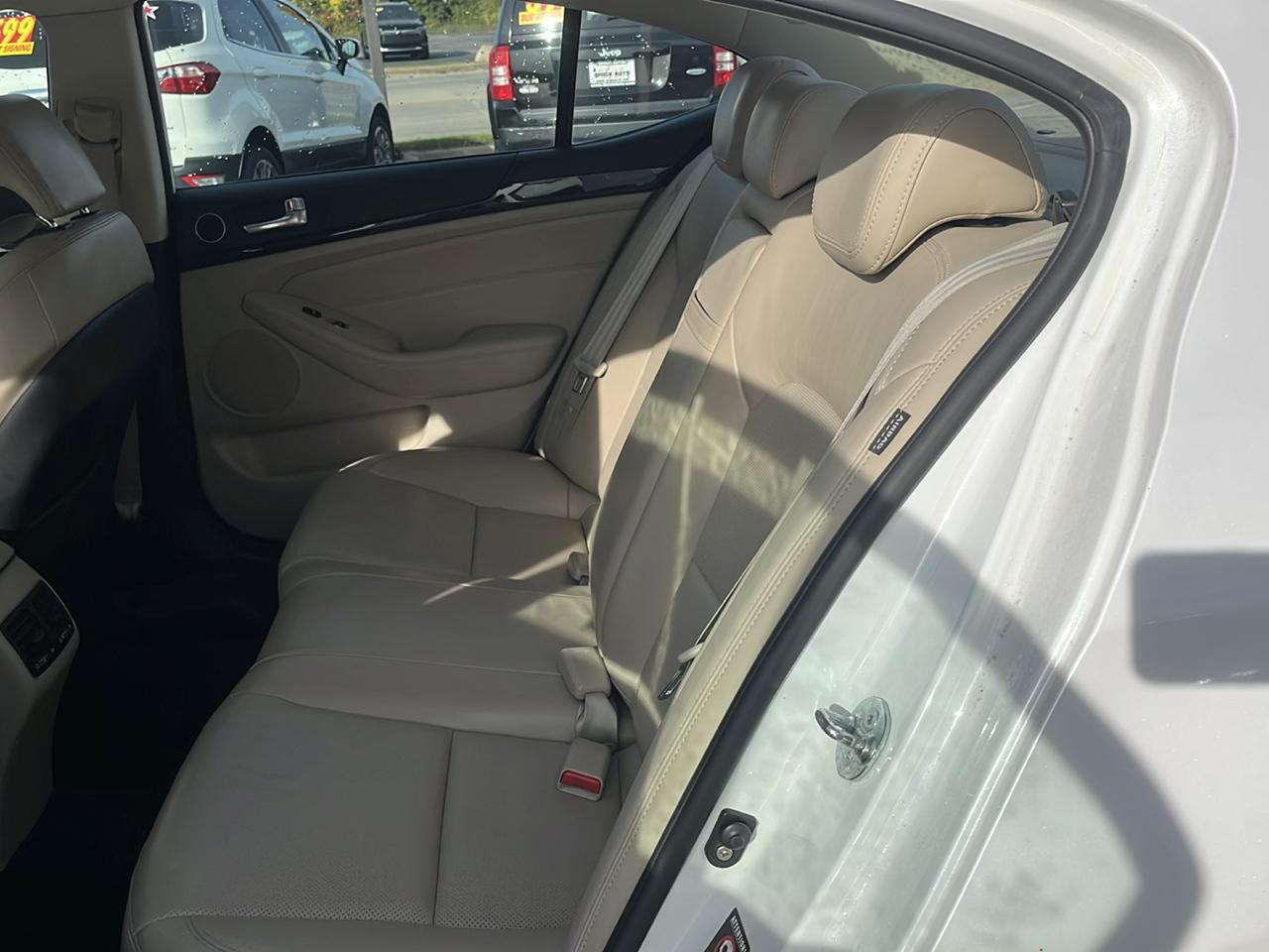 Kia Cadenza 4dr Sdn Premium 2014