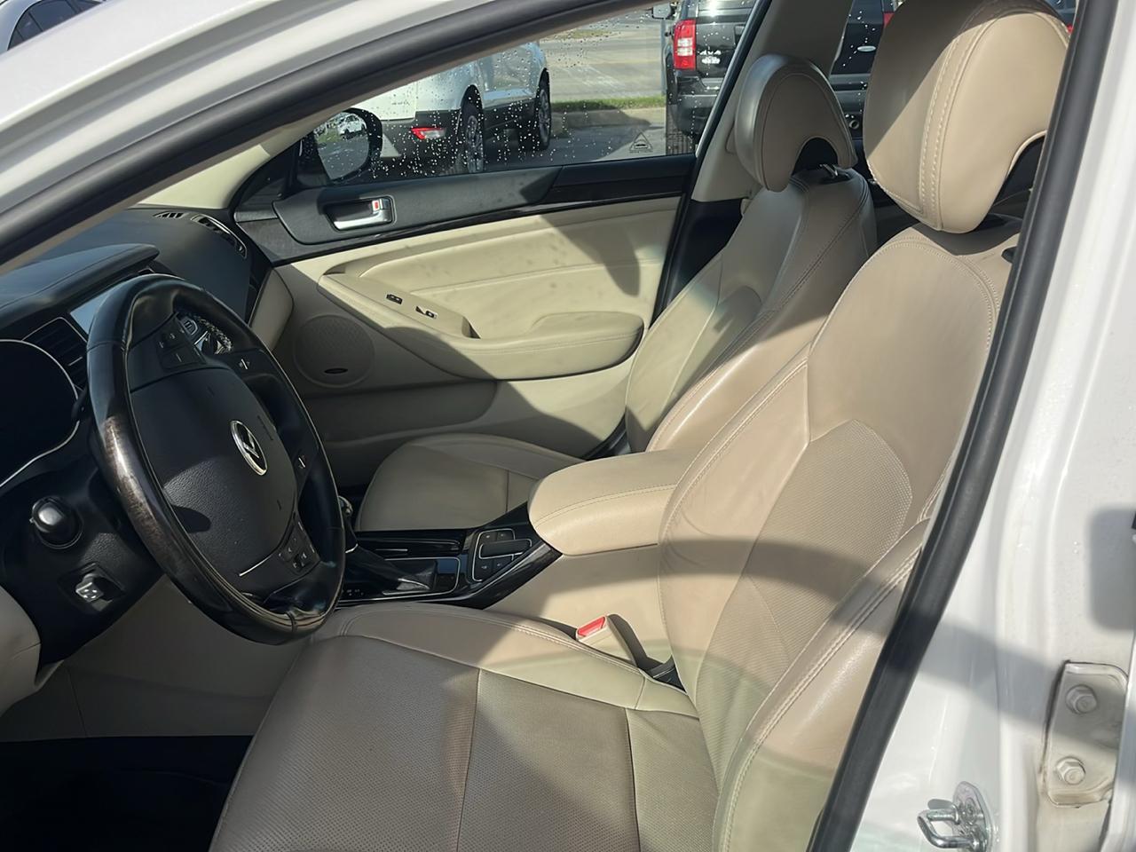 Kia Cadenza 4dr Sdn Premium 2014