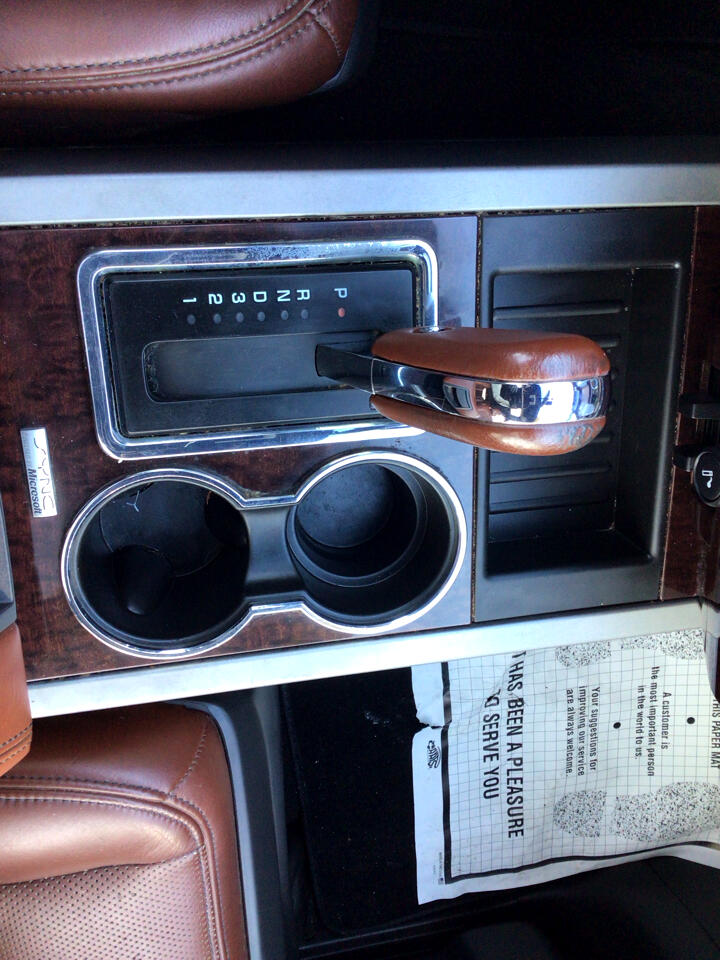 Ford Expedition EL 2WD 4dr King Ranch 2014