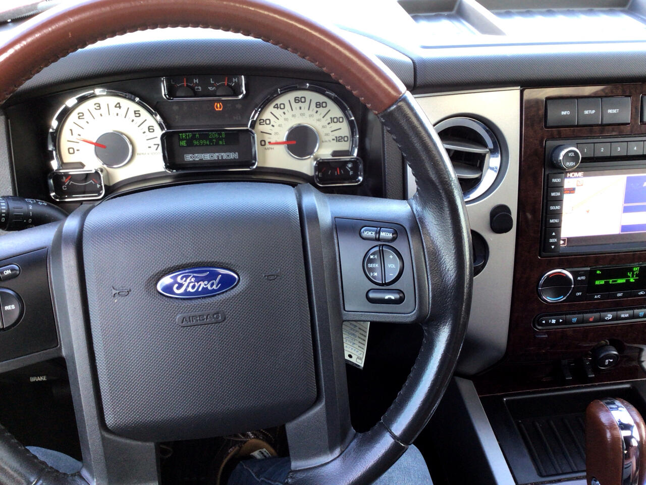 Ford Expedition EL 2WD 4dr King Ranch 2014