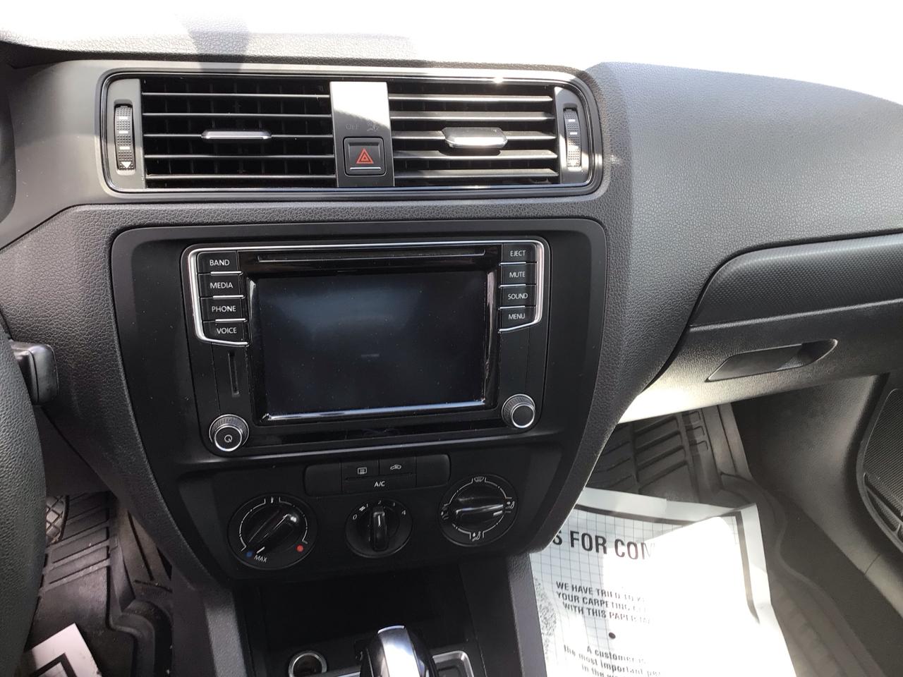 Volkswagen Jetta Sedan 4dr Auto 1.4T S 2016