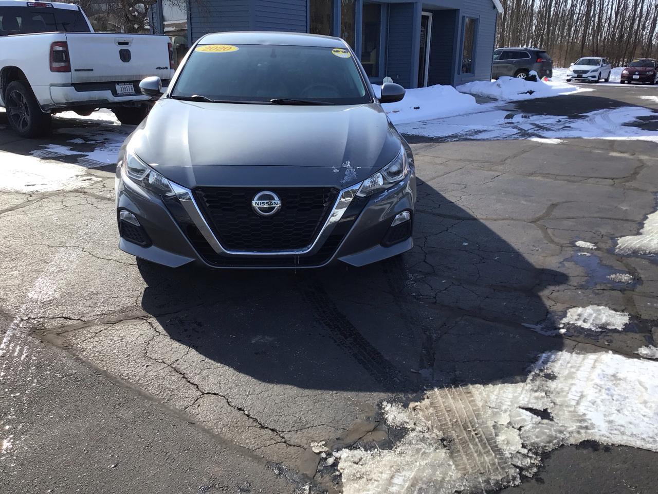 Nissan Altima 2.5 S Sedan 2020