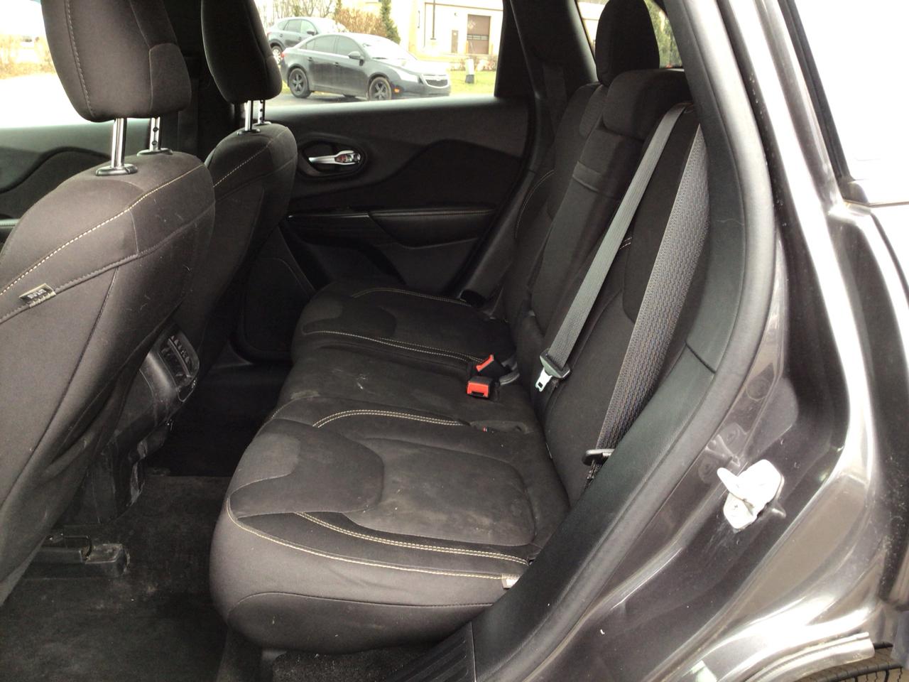 Jeep Cherokee 4WD 4dr Latitude 2015