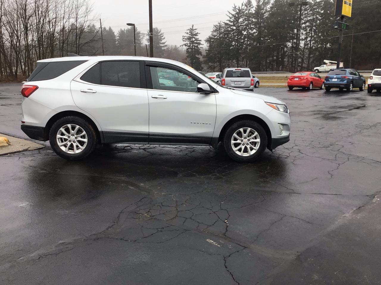 Chevrolet Equinox AWD 4dr LT w/1LT 2018