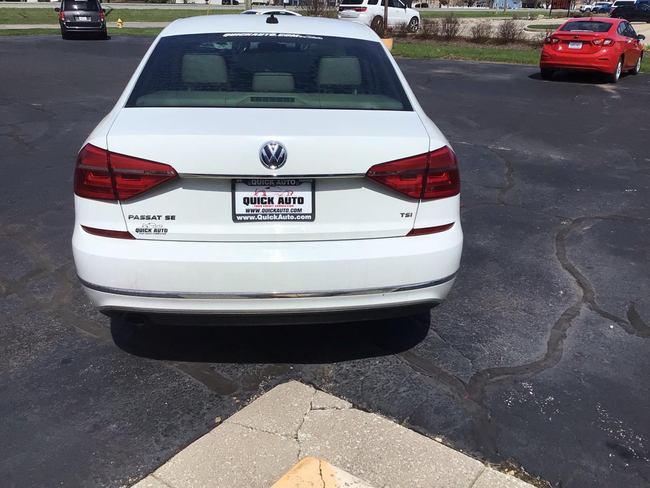 Volkswagen Passat 4dr Sdn 1.8T Auto SE PZEV 2016