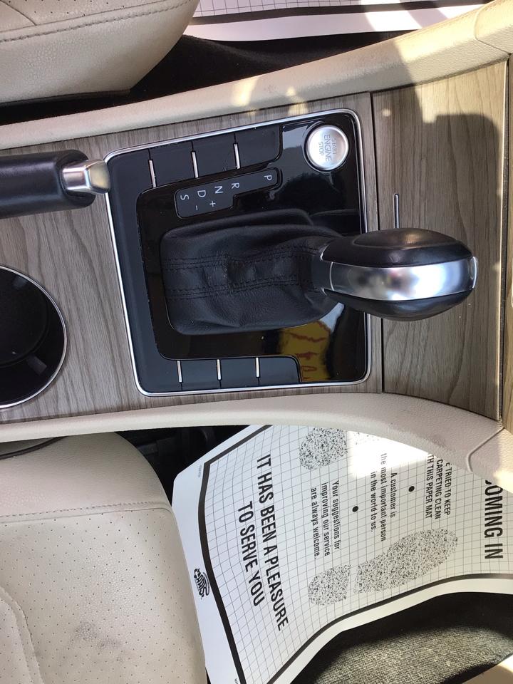 Volkswagen Passat 4dr Sdn 1.8T Auto SE PZEV 2016