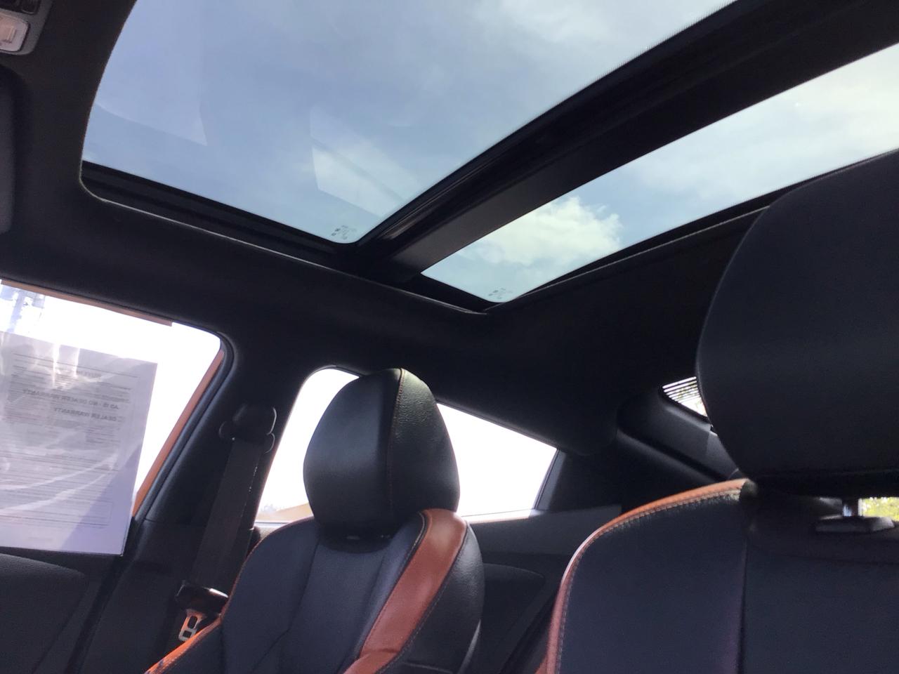 Hyundai Veloster 3dr Cpe Auto Turbo w/Orange Accent 2016