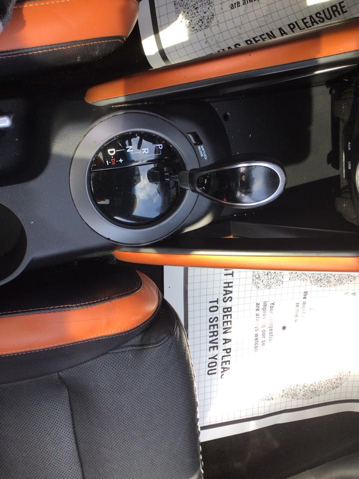 Hyundai Veloster 3dr Cpe Auto Turbo w/Orange Accent 2016