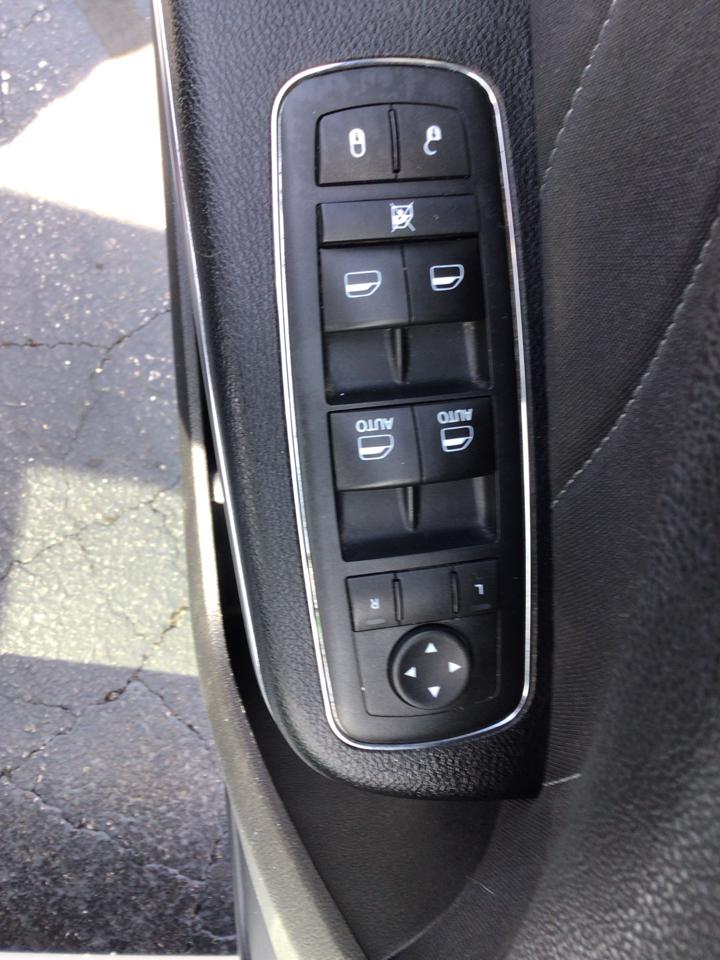 Dodge Charger 4dr Sdn SXT RWD 2016