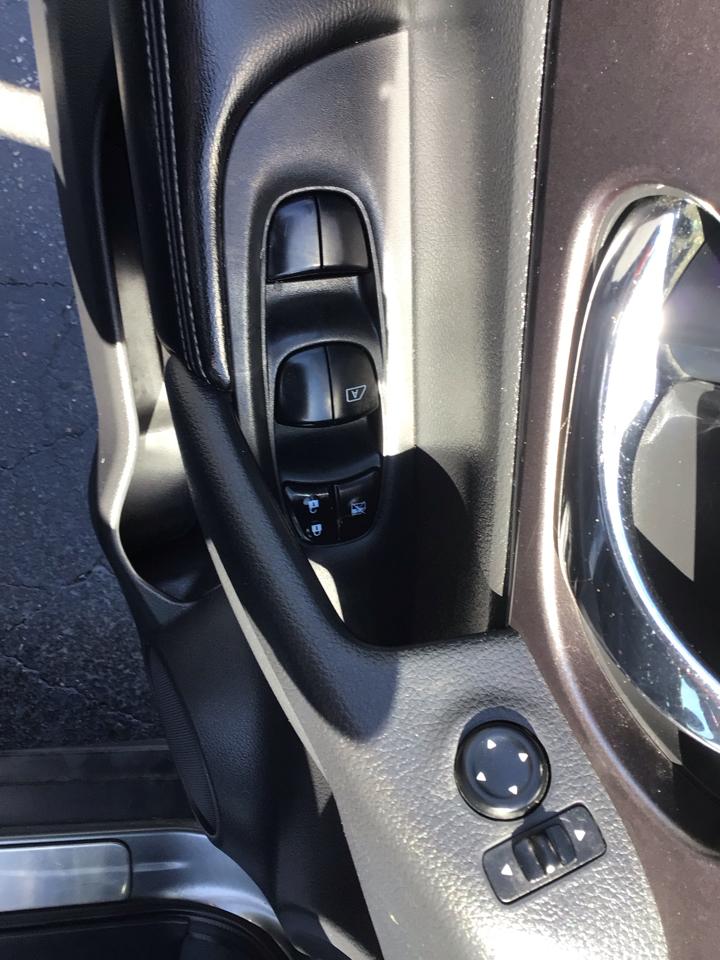 Nissan Rogue FWD 4dr SV 2016