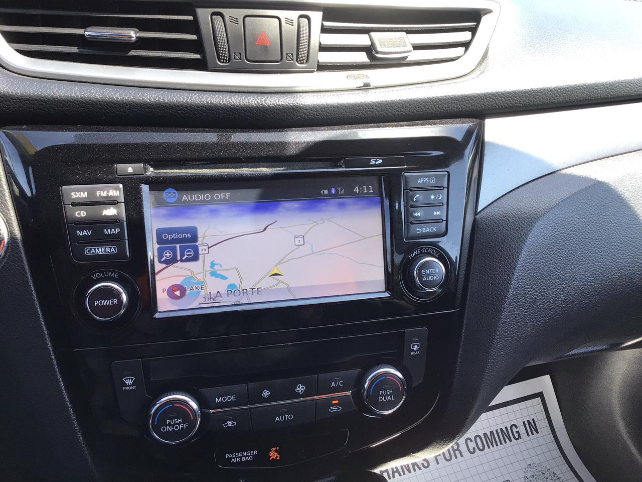Nissan Rogue FWD 4dr SV 2016