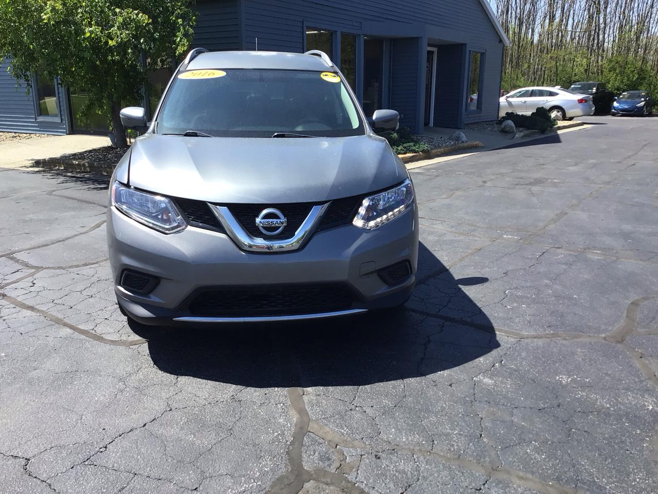 2016 Nissan Rogue FWD 4dr SV