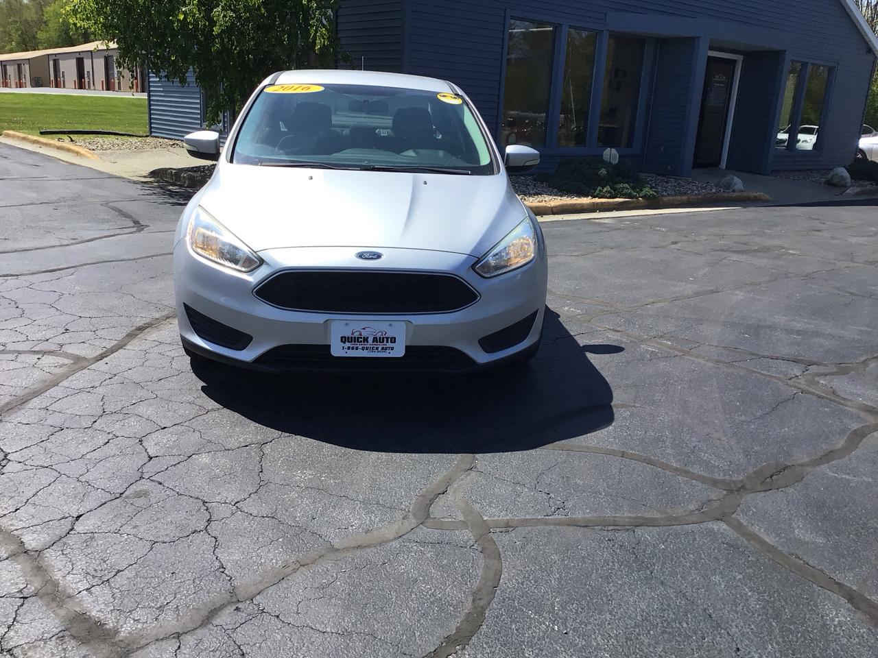 Ford Focus 4dr Sdn SE 2016