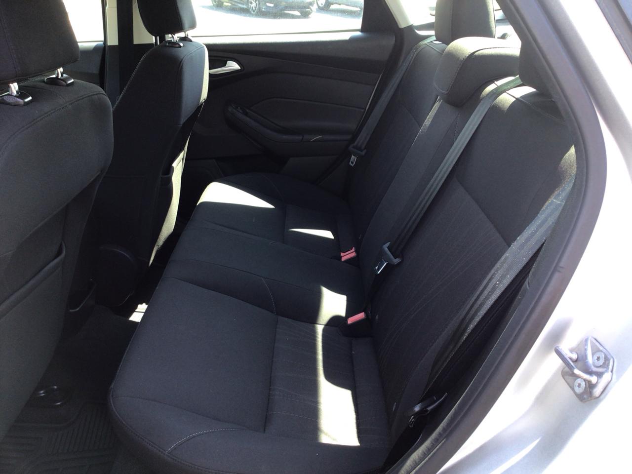 Ford Focus 4dr Sdn SE 2016