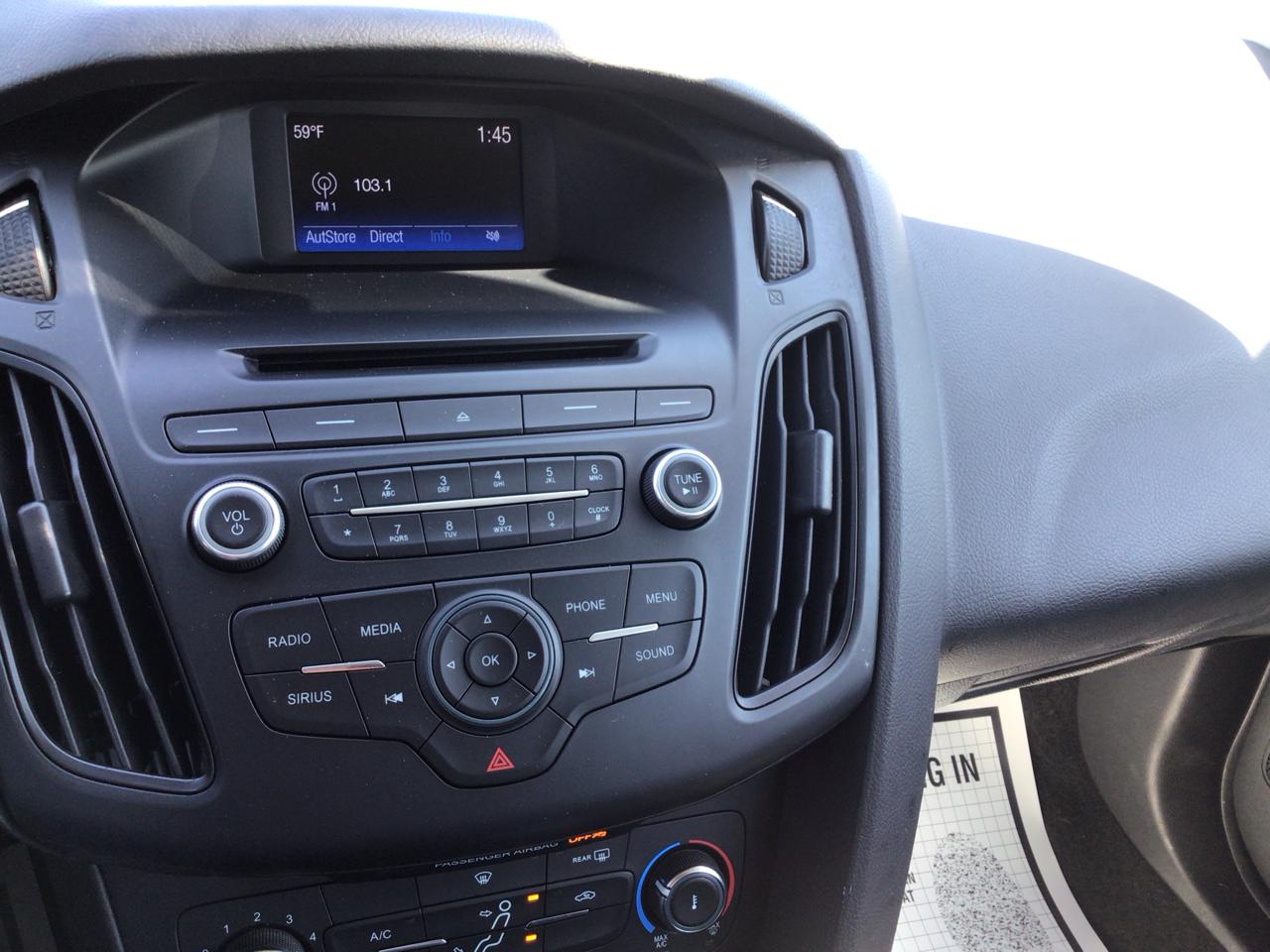 Ford Focus 4dr Sdn SE 2016