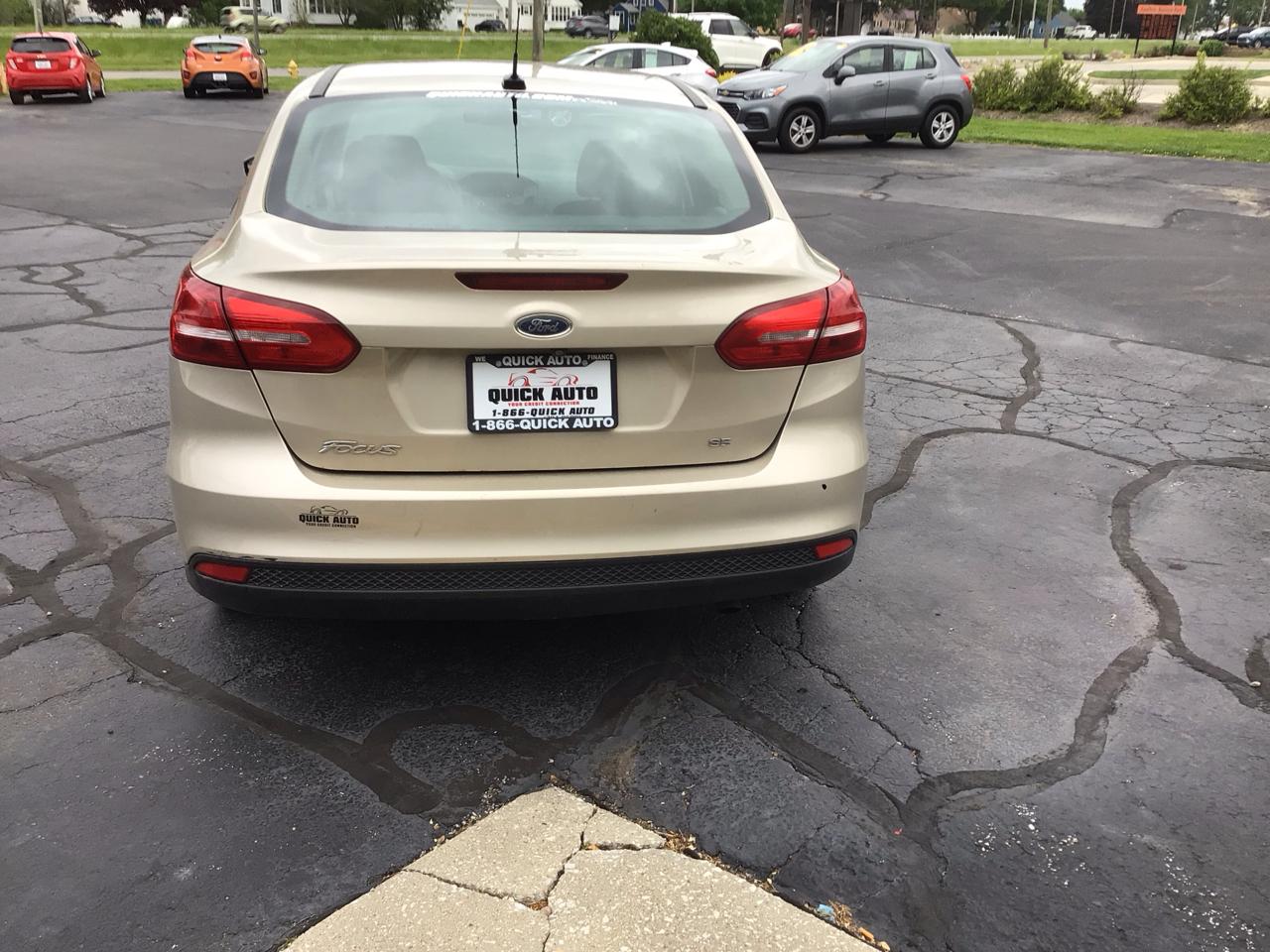 Ford Focus SE Sedan 2017