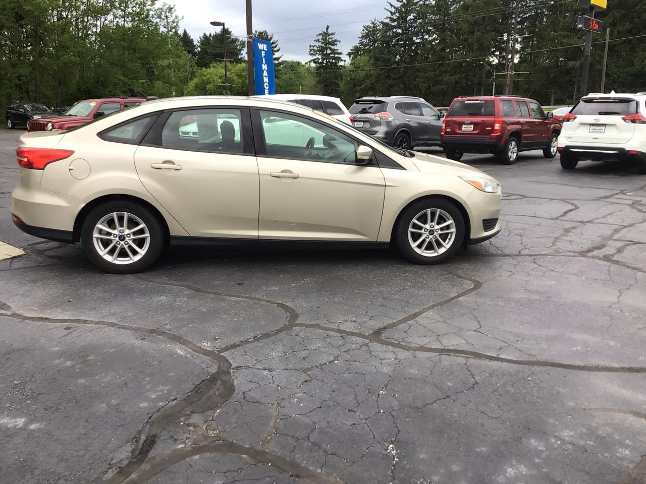 Ford Focus SE Sedan 2017