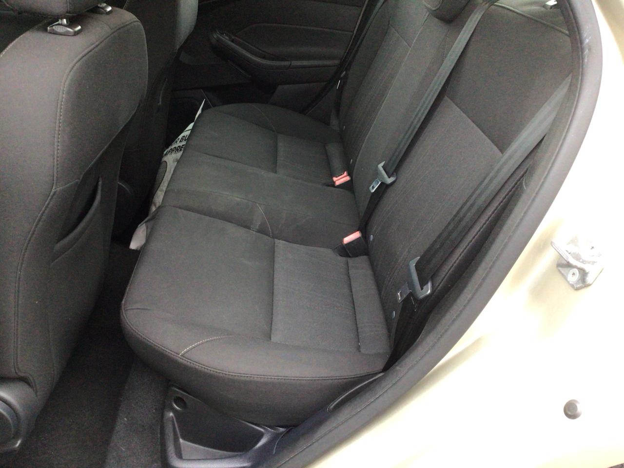 Ford Focus SE Sedan 2017