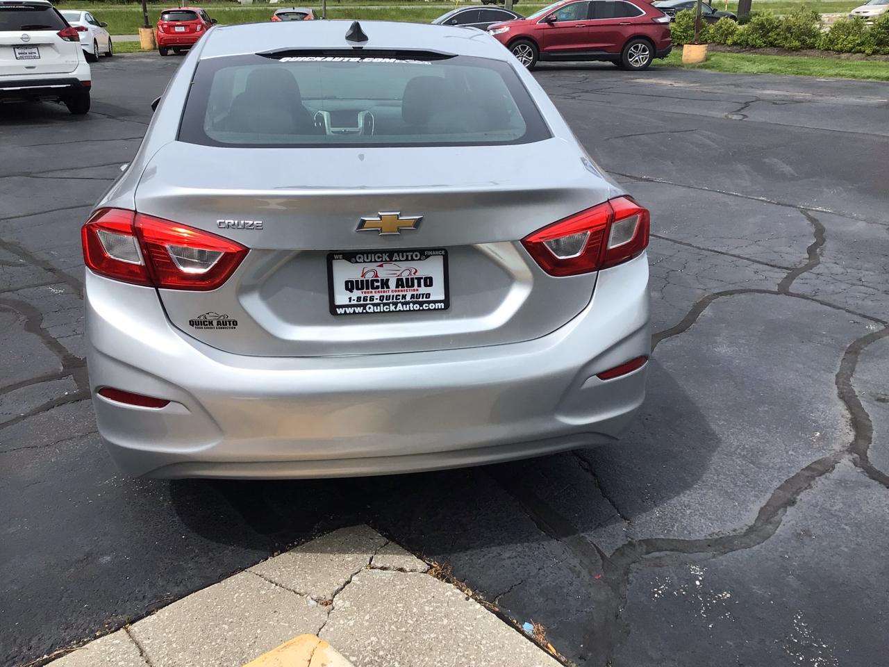 Chevrolet Cruze 4dr Sdn 1.4L LS w/1SB 2017