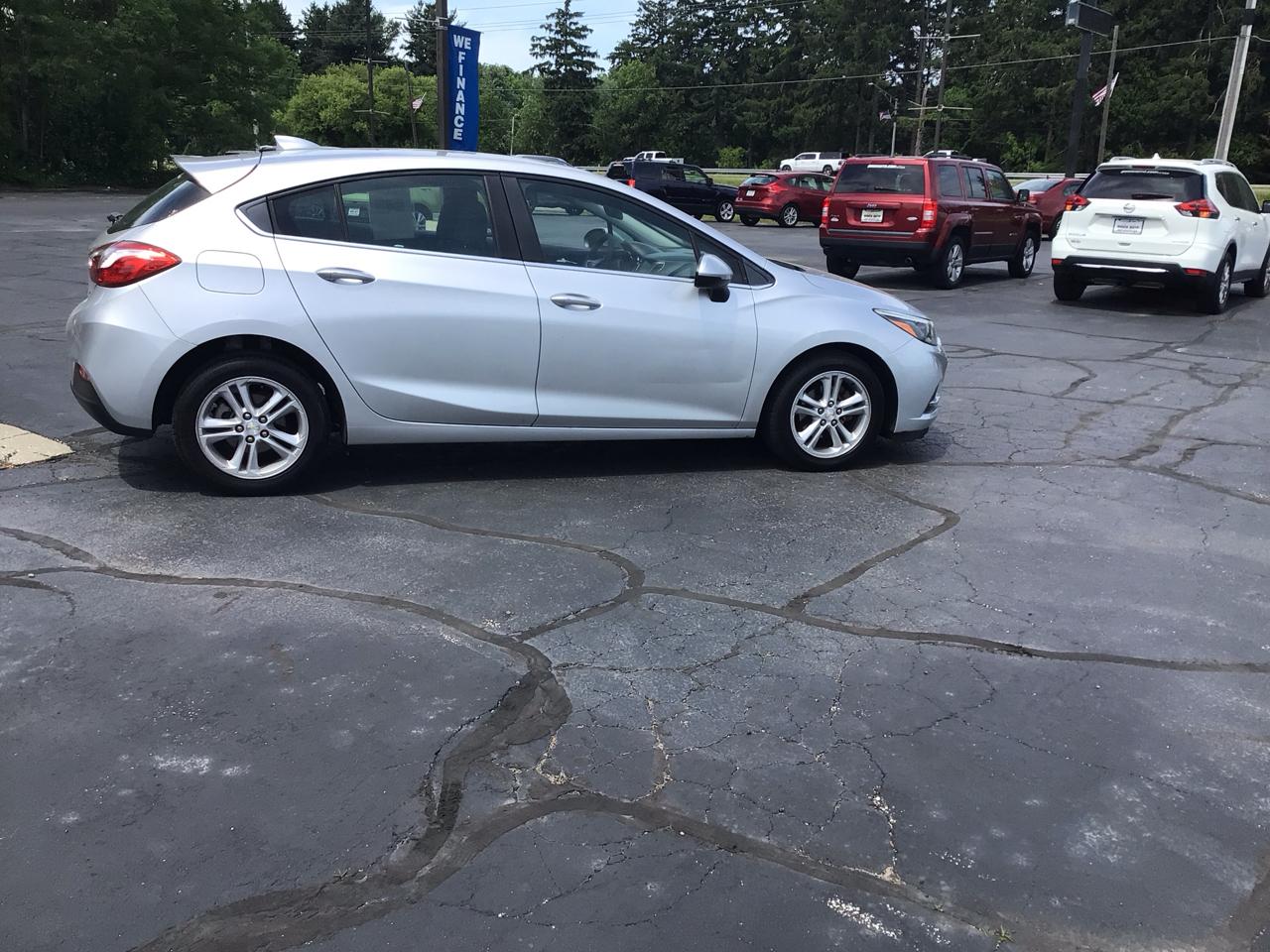 Chevrolet Cruze 4dr HB 1.4L LT w/1SD 2018
