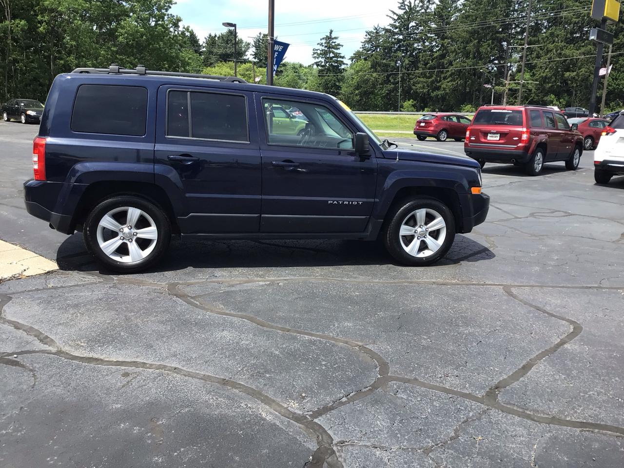 Jeep Patriot FWD 4dr Latitude 2014